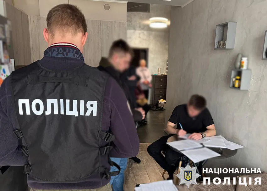 На ремонті парків Києва експрацівники «Київзеленбуду» привласнили понад 5,3 млн грн: членів злочинної групи повідомлено про підозру